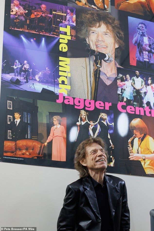 Мик в Центре Мика Джаггера
