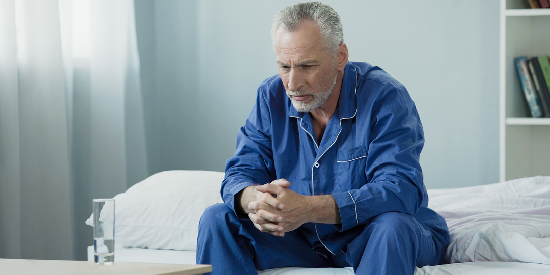 Почему я просыпаюсь среди ночи и не могу уснуть — и что с этим делать, не считая овец