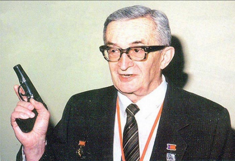 Игорь Яковлевич Стечкин