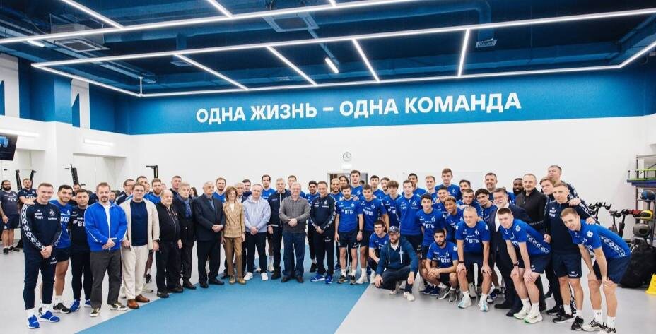    Члены совета директоров «Динамо» встретились с футболистами и тренерами. Фото: Соцсети ФК «Динамо»