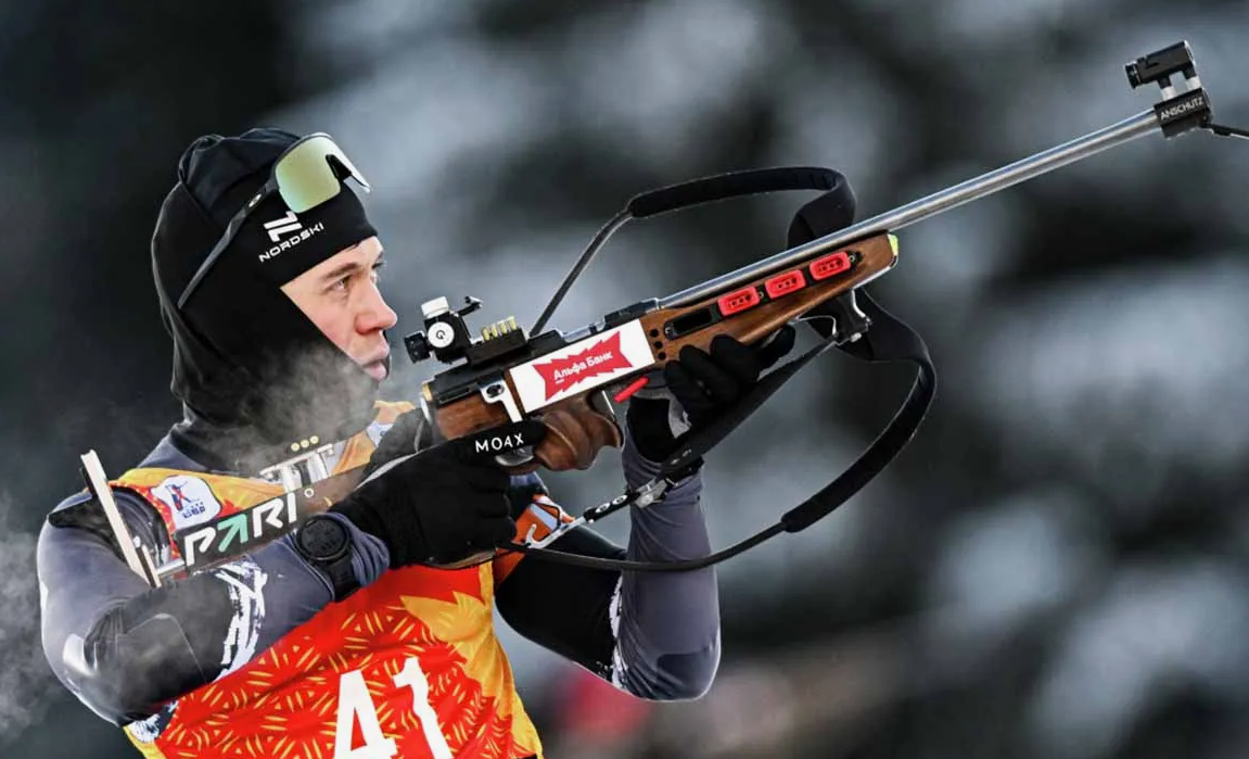 Даниил Серохвостов - победитель масс-старта в рамках МЛКБ-2025/26. Фото: соцсети