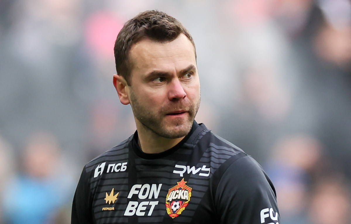    Голкипер ЦСКА Игорь Акинфеев  Сергей Савостьянов/ТАСС