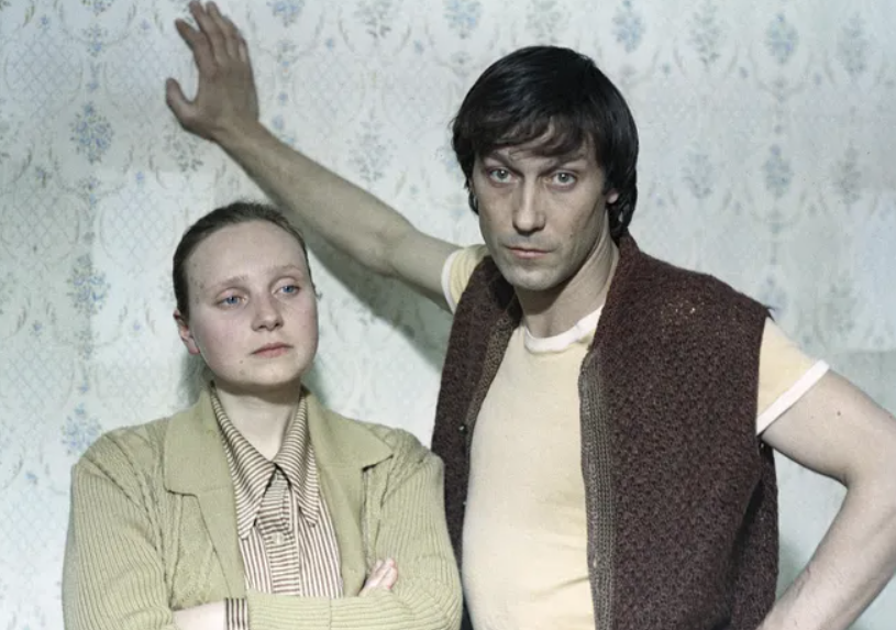 Евгения Глушенко и Олег Янковский. Фото: кадр фильма "Влюблён по собственному желанию"