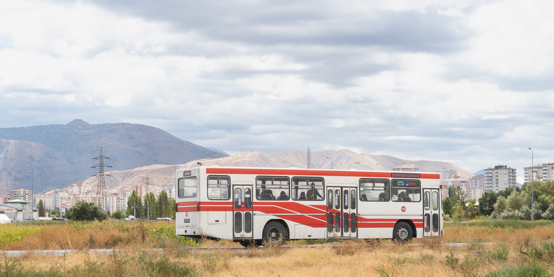 Mercedes O325 - забытый труженик московских дорог. Но в Турции с ними не попрощались!