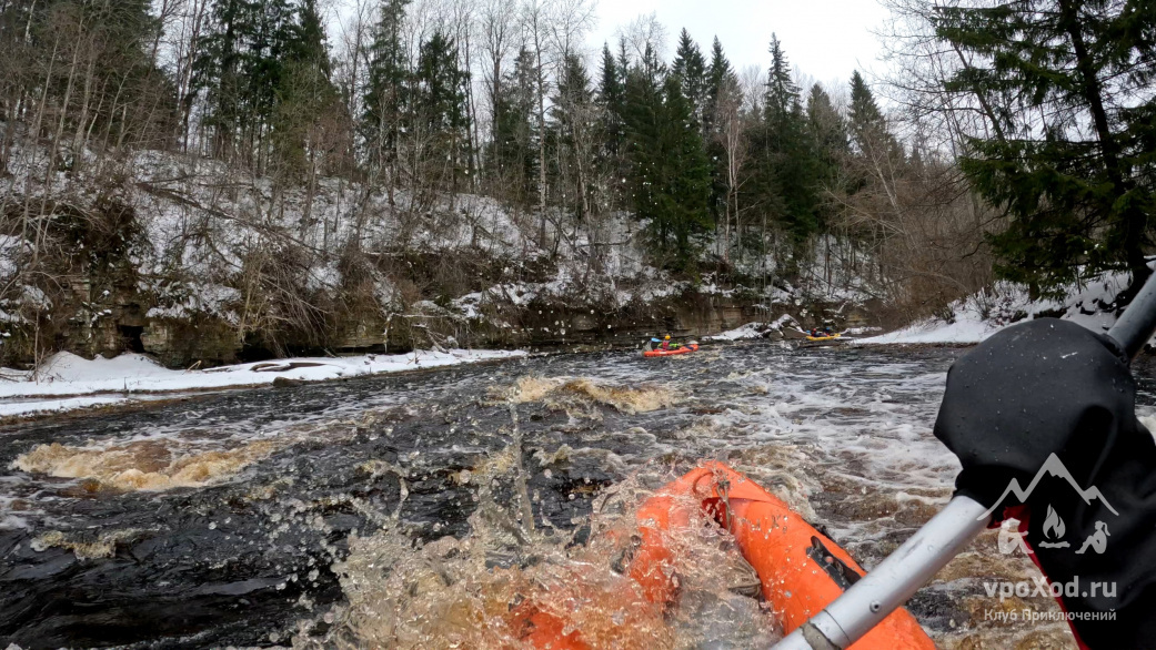 На Мге можно насладиться экстримом на шиверах и спокойно погрести на плёсах