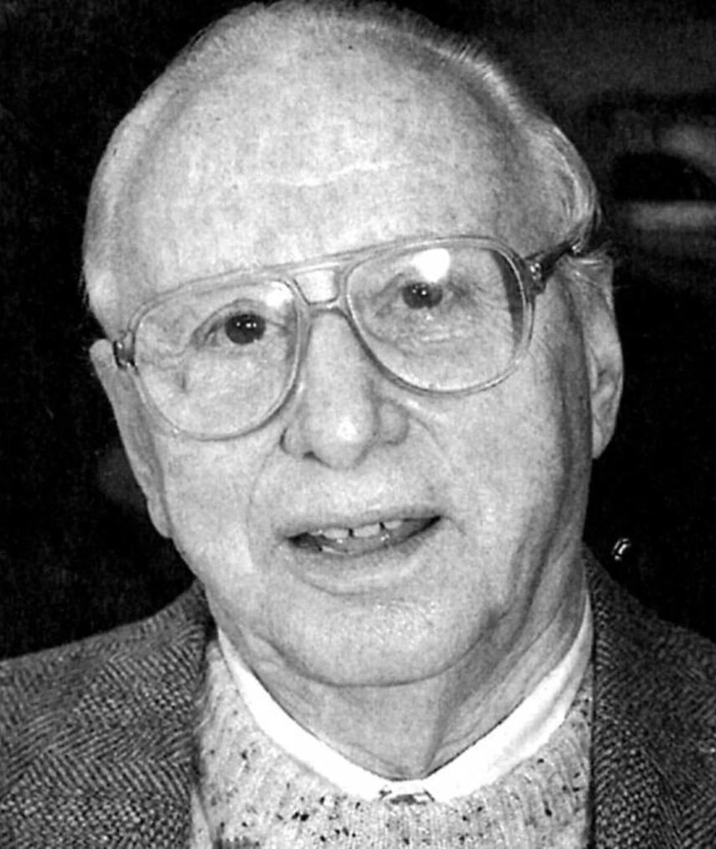 Мюррей Бернетт (1910-1997).