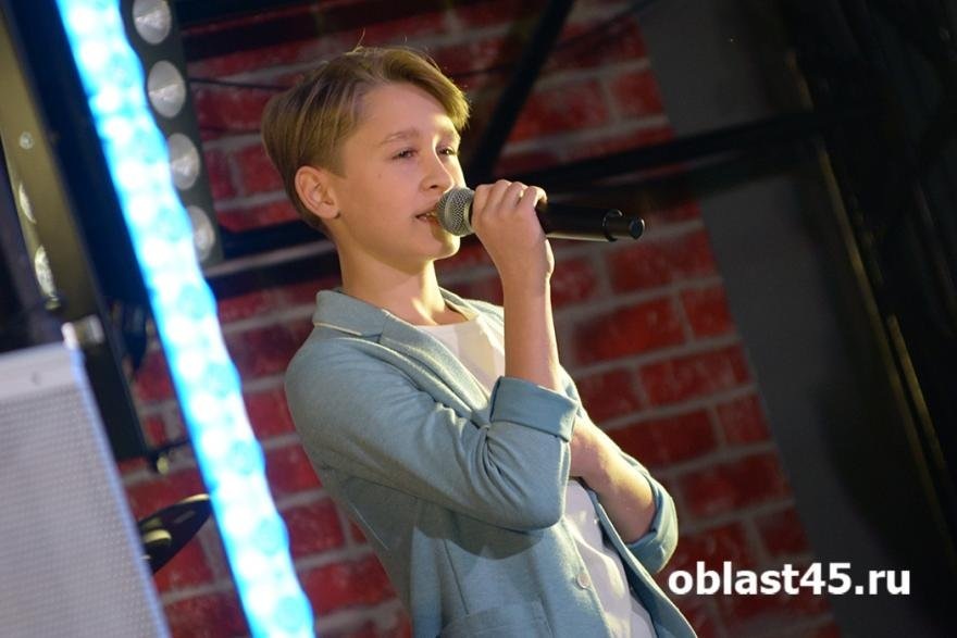    Курганский певец Матвей Диденко выходит в финал шоу «Голос. Дети» (источник изображения) News Express Team
