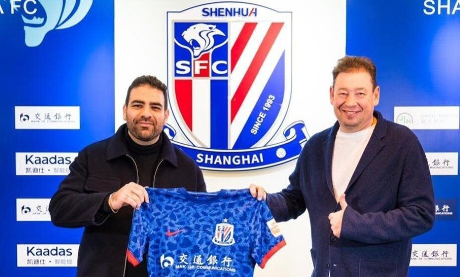    Леонид Слуцкий второй сезон подряд берет с «Шанхай Шэньхуа» серебро чемпионата Китая. Фото: Соцсети «Шанхай Шэньхуа»