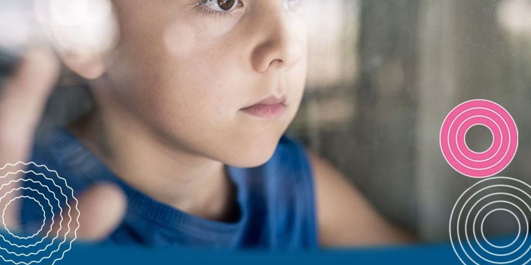 РЕБЕНОК АУТИСТ СЛЫШИТ, НО НЕ РЕАГИРУЕТ НА РЕЧЬ❓