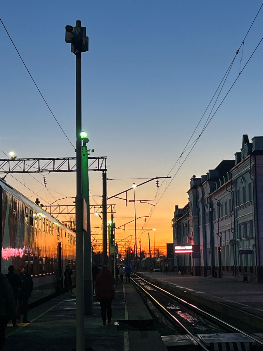 Старались гулять на каждой остановке больше 5 минут