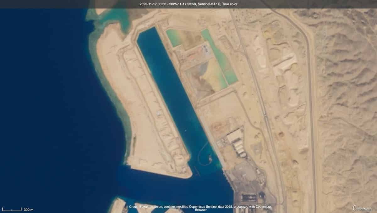    Строительная площадка плавучего города-порта Оксагон / © Copernicus