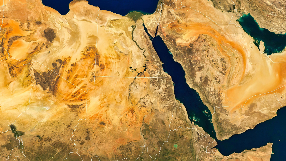     Фото: BEST-BACKGROUNDS/Shutterstock/FOTODOM Около 23 млн лет назад рифтовая долина превратилась в полноценный морской залив