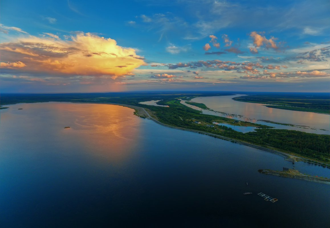 Название реки, вероятно, произошло от наименования племени печора, отмечаемого в русских летописях и в древности проживавшего в области этой реки. 