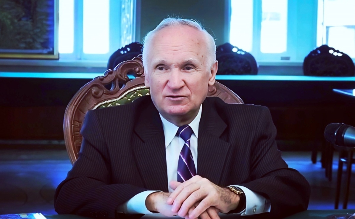 Алексей Ильич Осипов — учёный-богослов, педагог, доктор богословия, заслуженный профессор Московской Духовной Академии и Семинарии, писатель, публицист, проповедник.