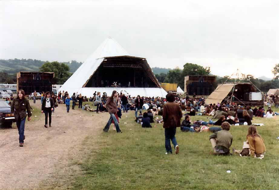 Будни фестиваля. Фото сайта https://www.ukrockfestivals.com/glastonbury-festival-1981.html