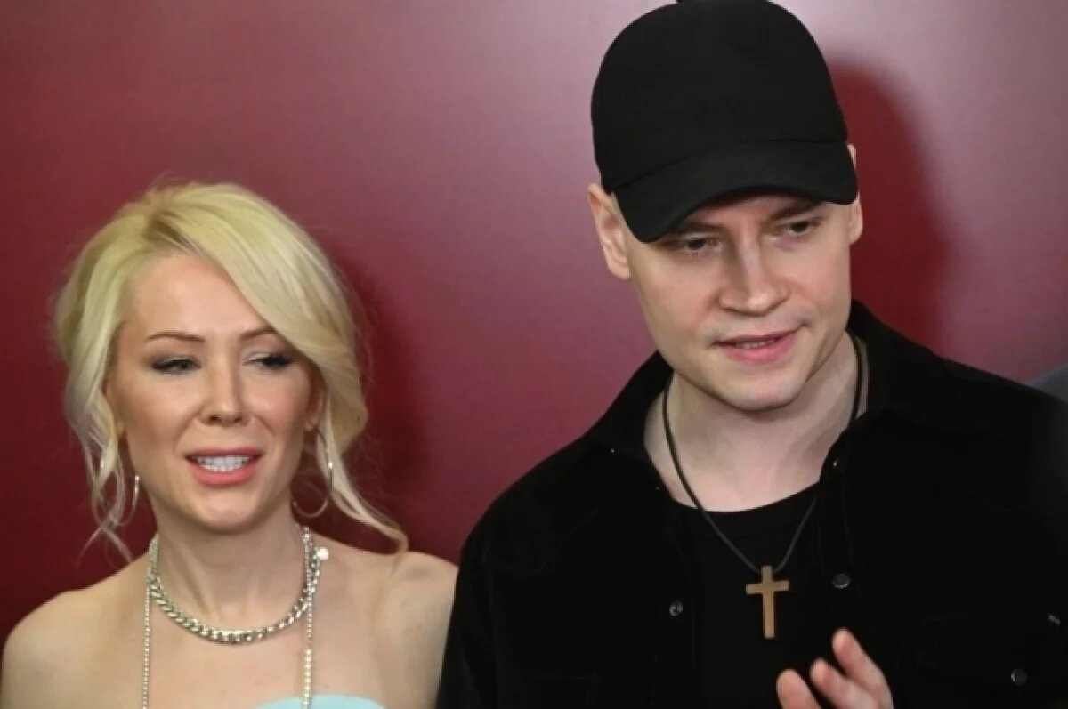    SHAMAN и Мизулина перед концертом в Кремле встретились со своими двойниками