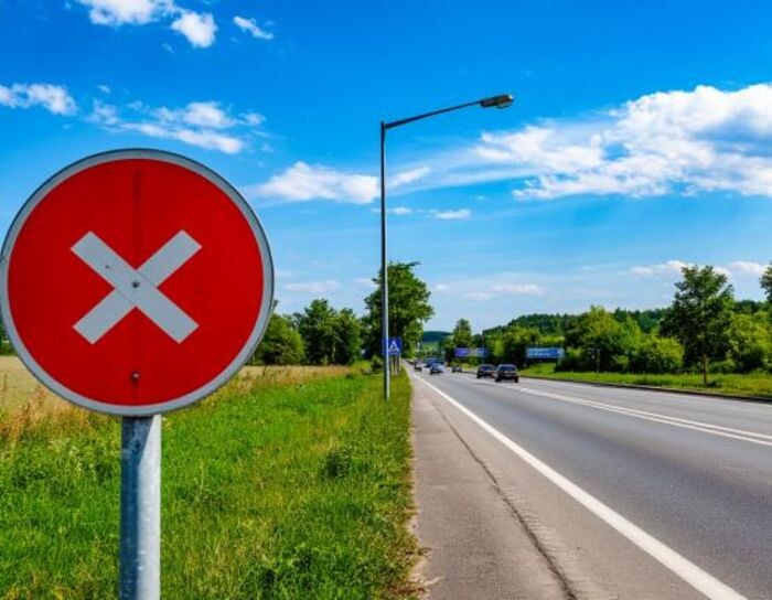 Иллюстрация: сгенерировано нейросетью