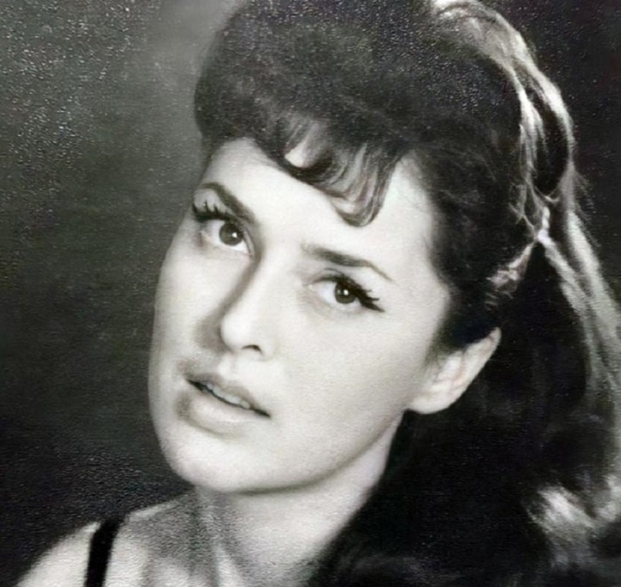 Нелли Корниенко в молодости