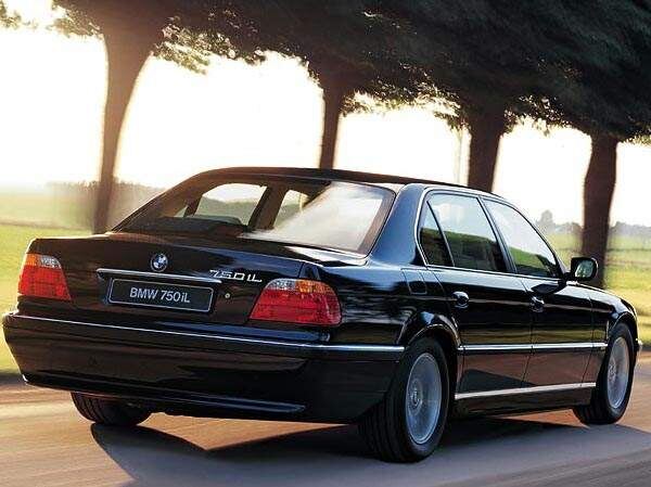 L750Li — когда на багажнике написано больше, чем у некоторых современных M-ок