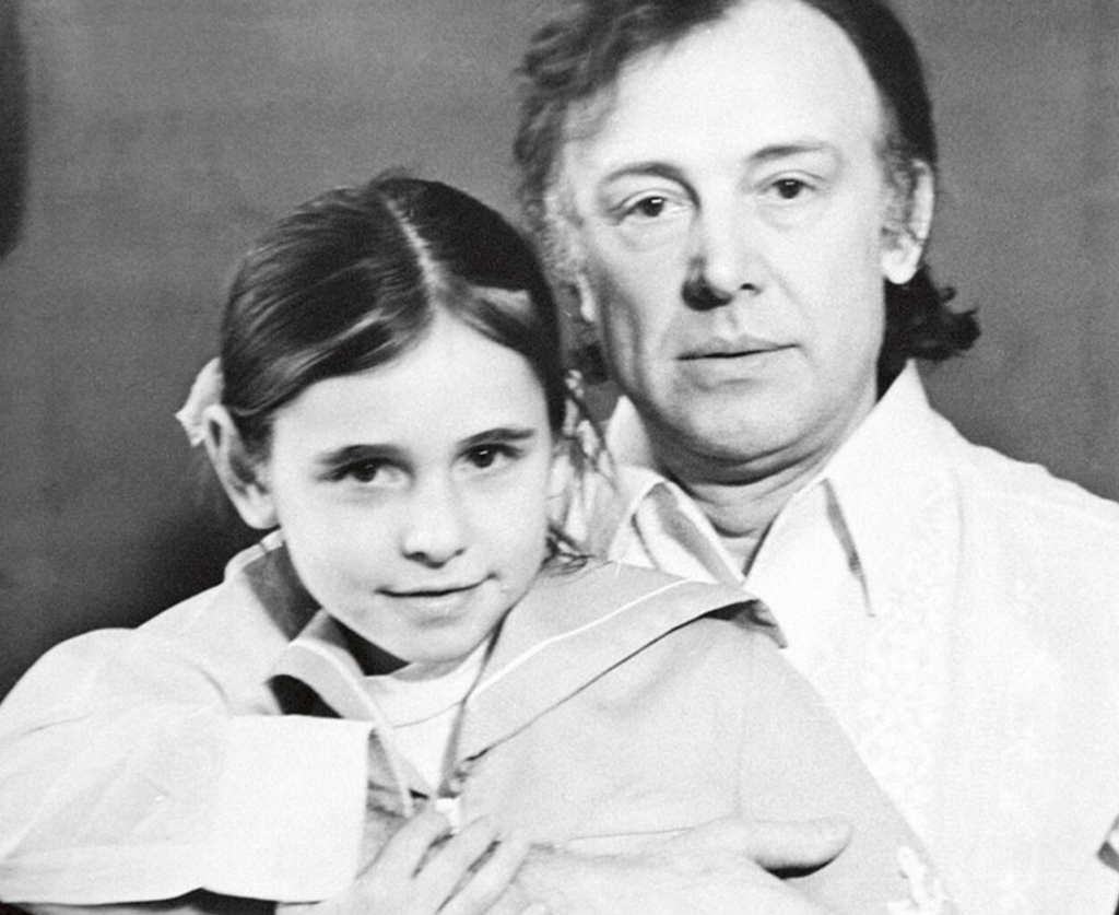 Иннокентий Смоктуновский с дочкой