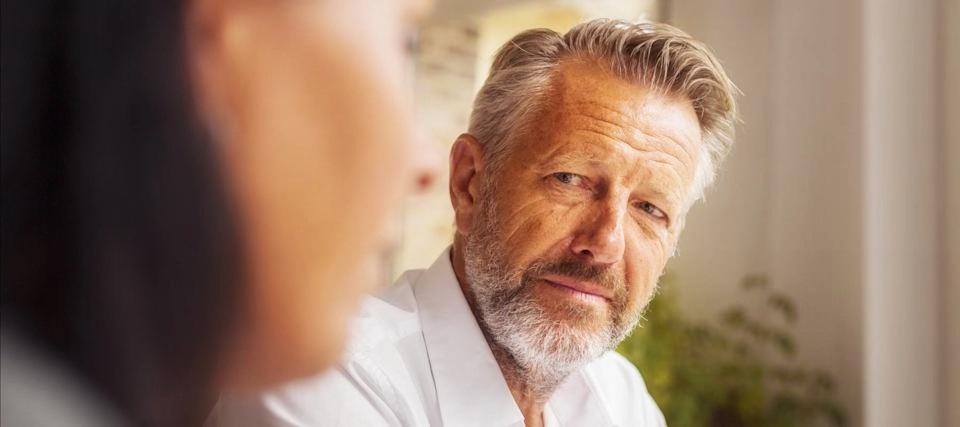 И его система включает пять ключевых критериев, которые определяют, стоит ли ему продолжать отношения.
