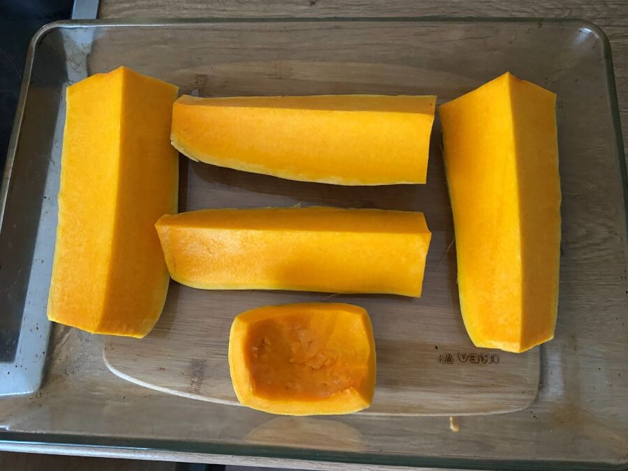 тыква батернат очень удобная - семян в большей части тыквы вовсе нет