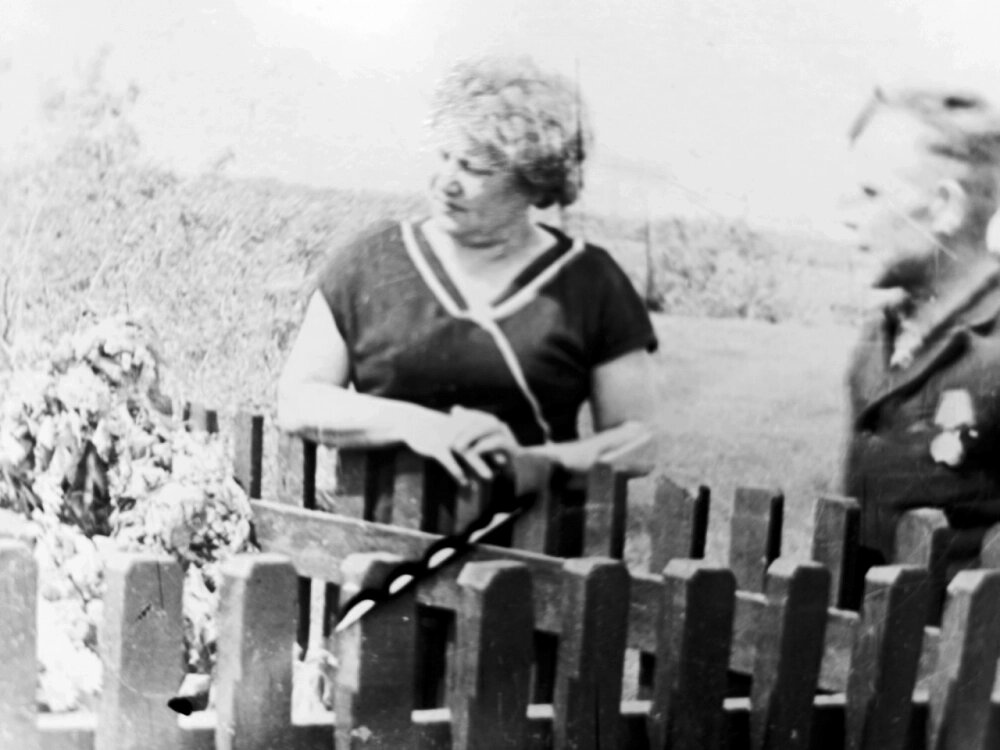    Валентина Ивановна Городецкая на митинге в честь покойного мужа. 1966 год. Фото: Пензенский краеведческий музей