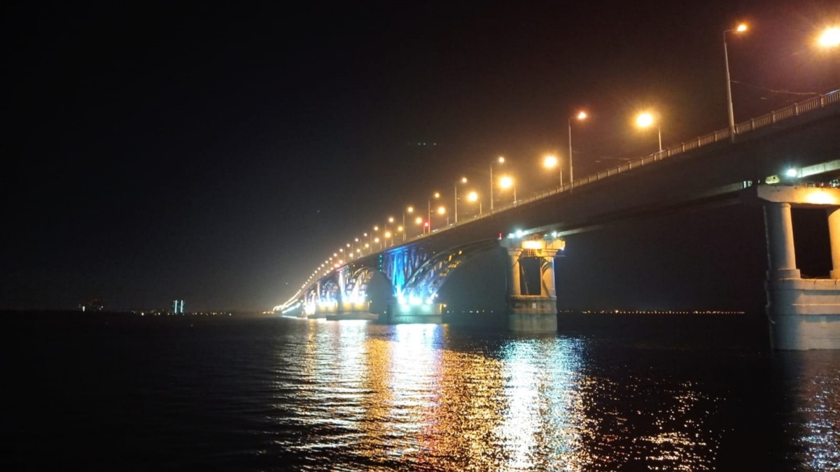    Обновленная у моста набережная Саратова приняла первых посетителейНовости Саратова и области – Сетевое издание «Репортер64»