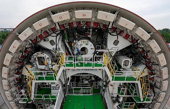 Почти готовый тоннель в разрезе