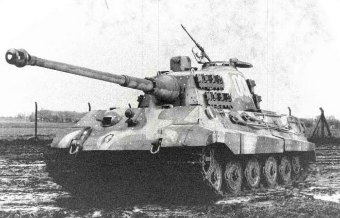 «Королевский тигр» пробивал любой танк союзников: чем ответила Красная армия