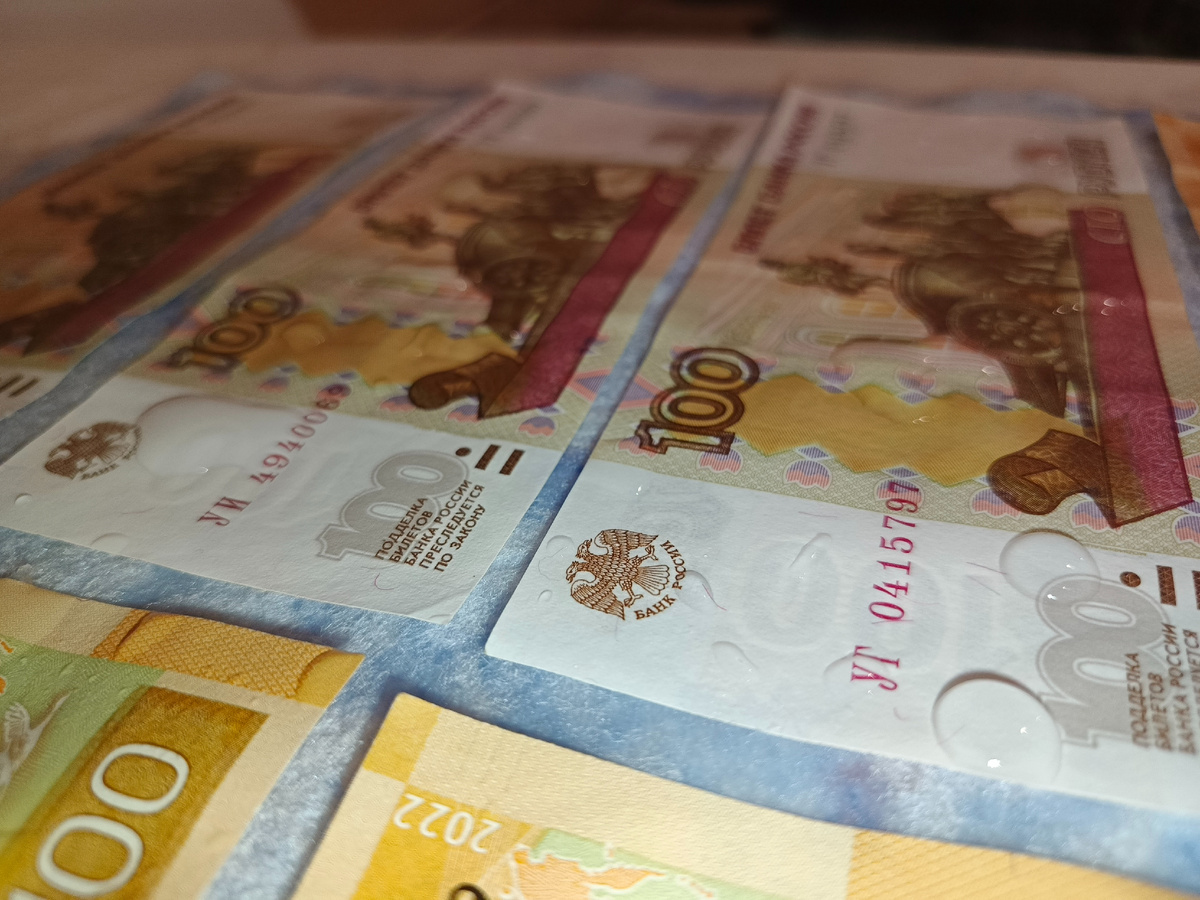 УГ - действительно лучше многих показывают результат работы ЦБ и желания сделать то, что ЦБ хочет... Ну а что он хочет никто не знает...