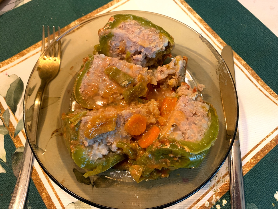 Перцы, фаршированные мясом с рисом в духовке