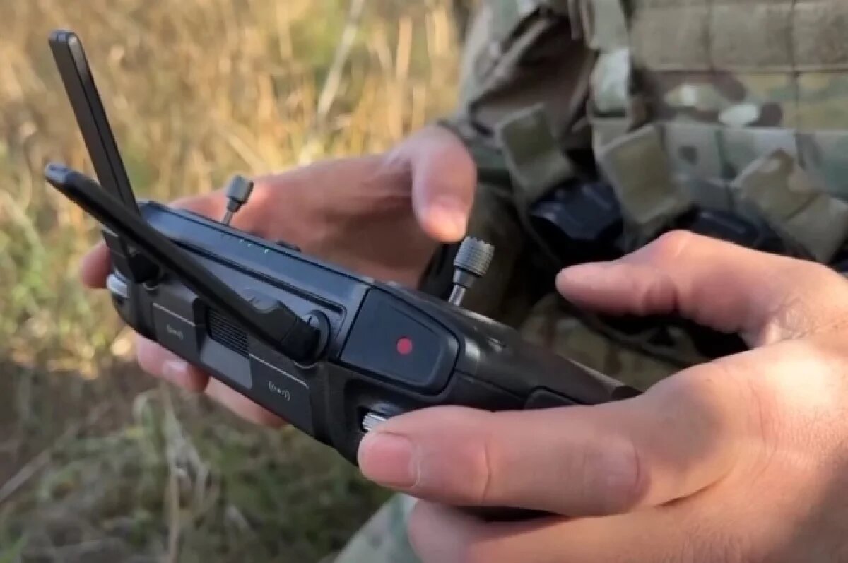    Войска РФ уничтожили у Красноармейска танк и пункт управления дронами ВСУ