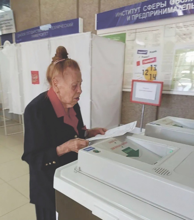 Снимок, сделанный на избирательном участке №2490 admin  📷
