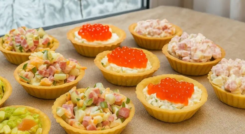 Пять проверенных начинок для тарталеток, которые не залеживаются на столе