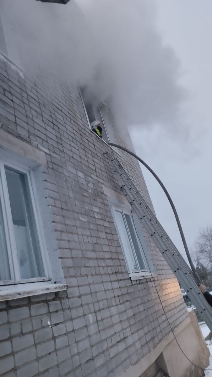    Психически нездоровый житель поселка Карелии в 7-й раз поджег свою квартируГосударственный комитет Карелии по ОЖ и БН