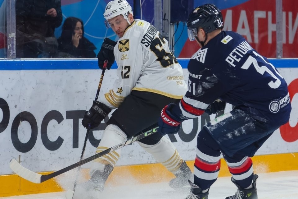    Приморский клуб играл с ведущей командой КХЛ на равных. Фото: ХК «Адмирал»