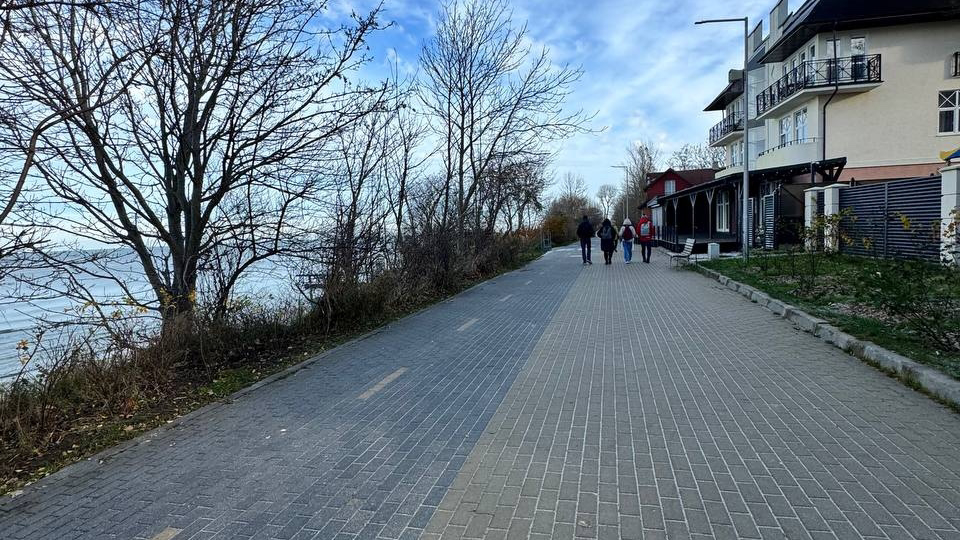 Ноябрь в Зеленоградске. Кототерапия и море.