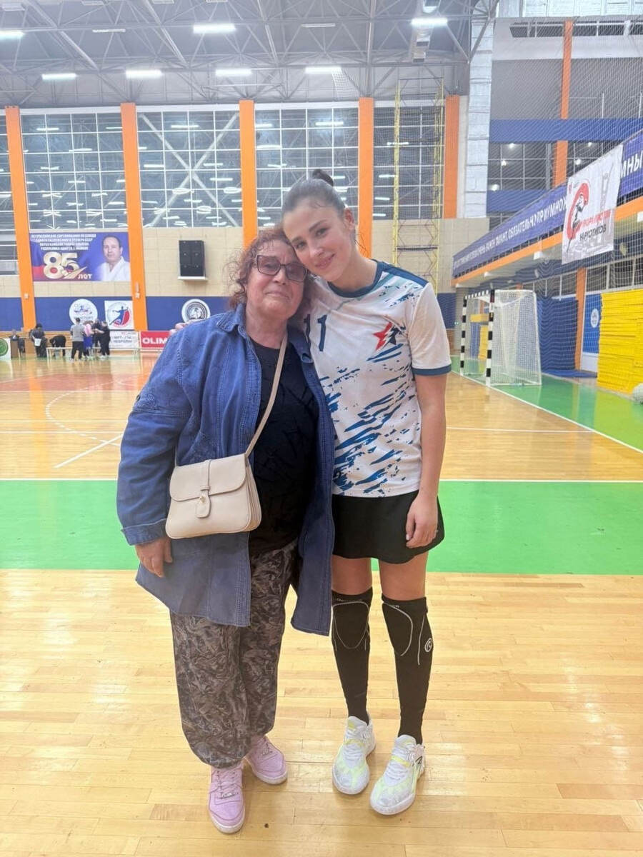    С мамой Людмилой