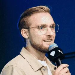 Алексей Вельчев-Директор агентства NIMB Digital, практикующий эксперт по рекламе в «Яндекс.Директ»