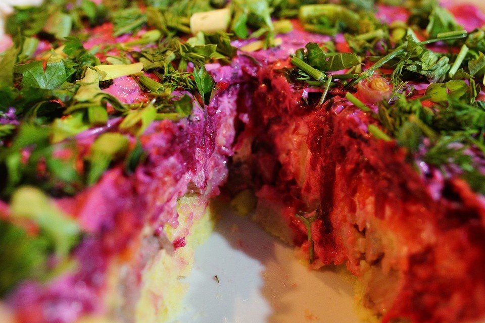    И чем ближе к празднику, тем цены на продукты выше. Алексей БУЛАТОВ