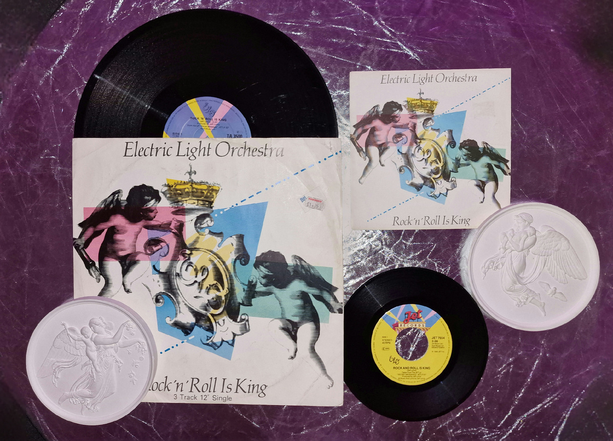 Варианты издания сингла «Rock 'n' Roll Is King» 1983 года группы Electric Light Orchestra!