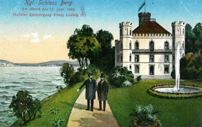 Бывший король Людвиг и психиатр доктор Бернхард фон Гудден прогуливаются вокруг Штарнбергерзее