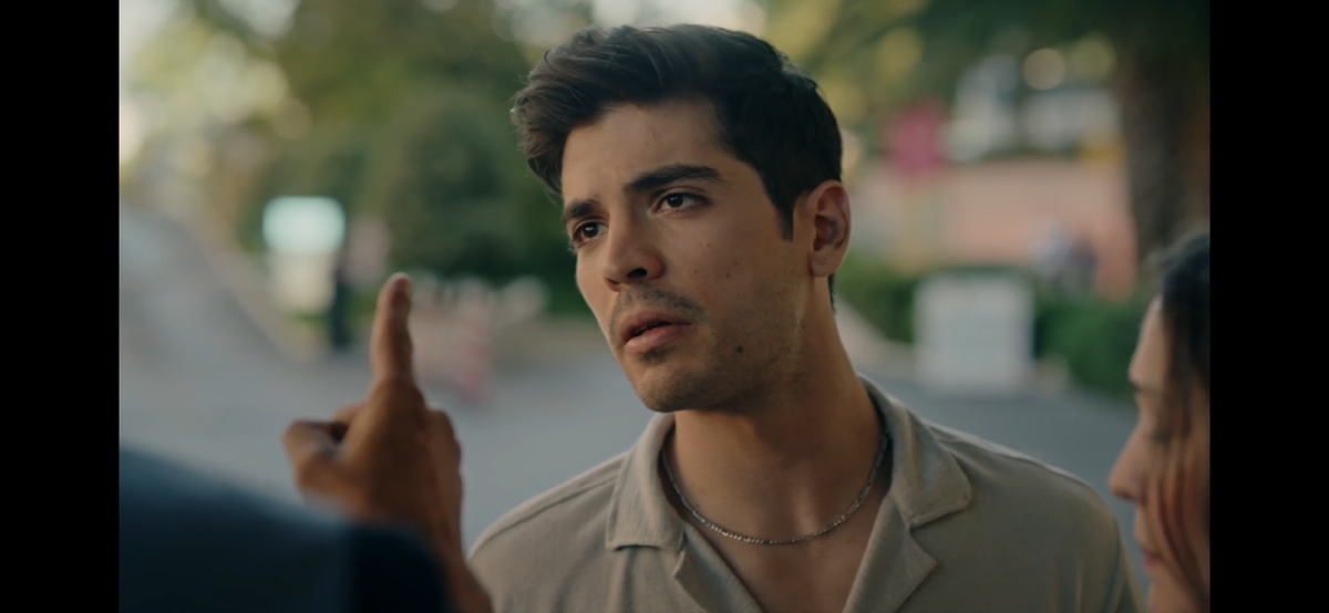 Кто этот таинственный парень из сериала «Мечта Эшрефа»?