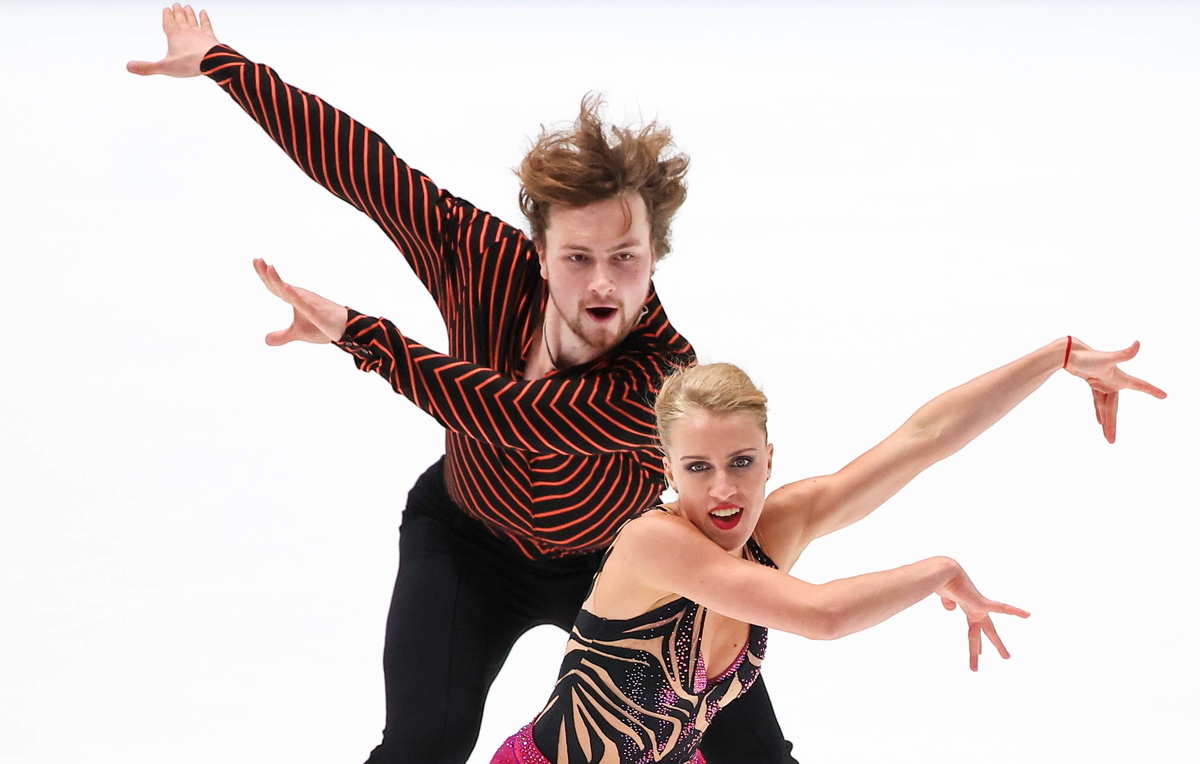    Екатерина Миронова и Евгений Устенко  Петр Ковалев/ТАСС