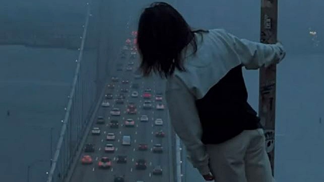 Одинокая душа среди толпы