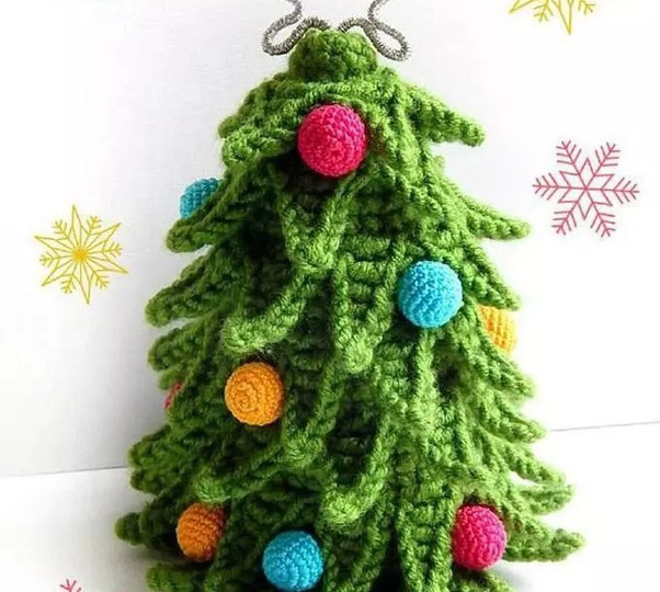 Вязаная елочка крючком: разбираем схему ажурной ленты и процесс сборки