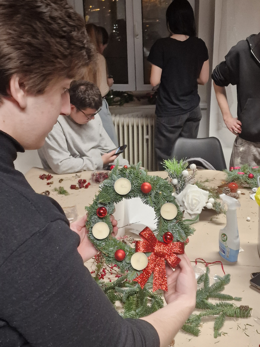 фото автора: у нас уже венки готовы))