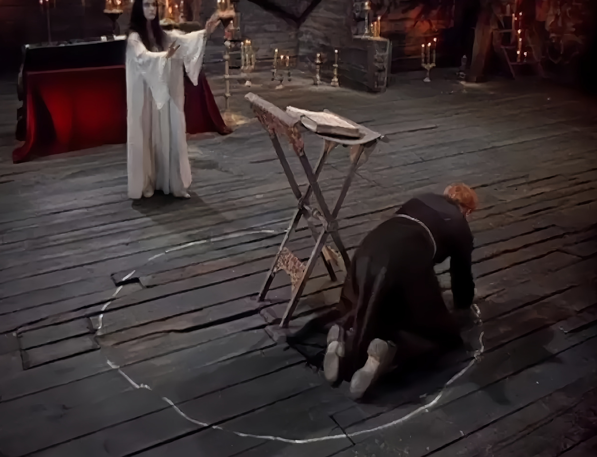 Хома Брут выставляет границы / фильм "Вий"