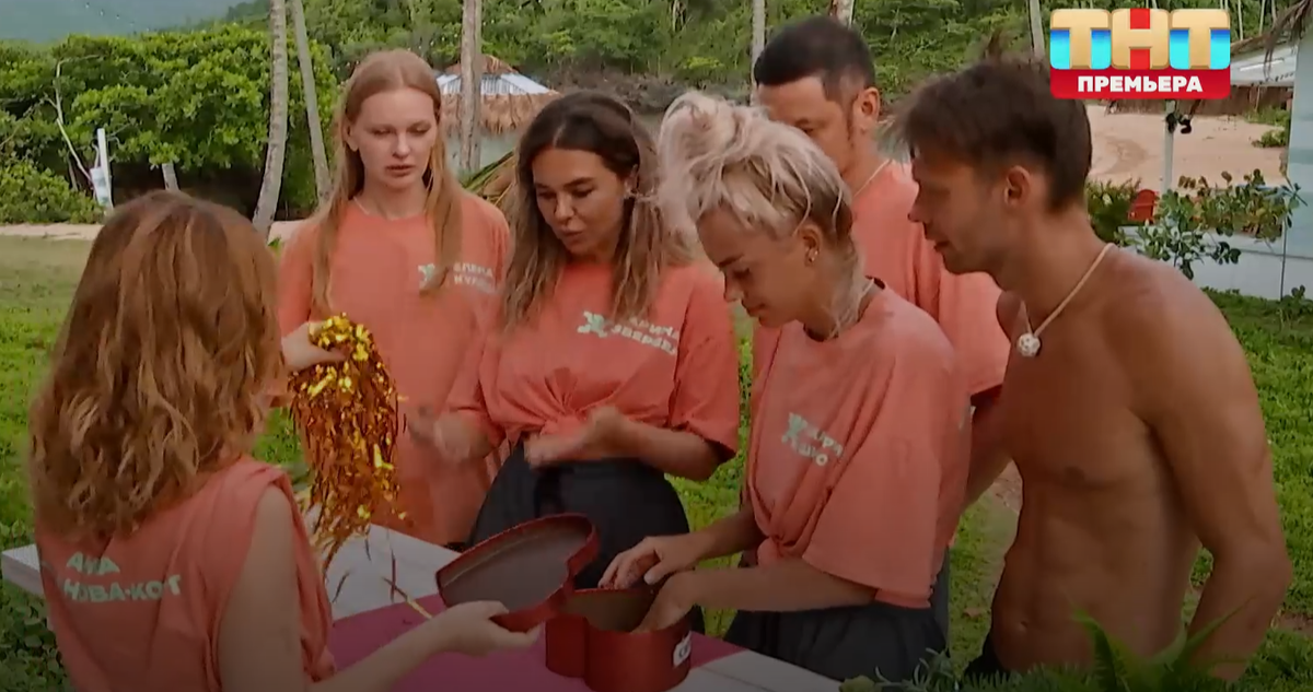 Что за сюрприз для одного человека купила Аня Кот?